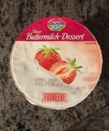 Sachsen Buttermilch-Dessert Erdbeere, Rhabarber, Birne