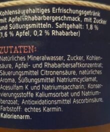 Küstengold Wasser plus Apfel-Rhabarber